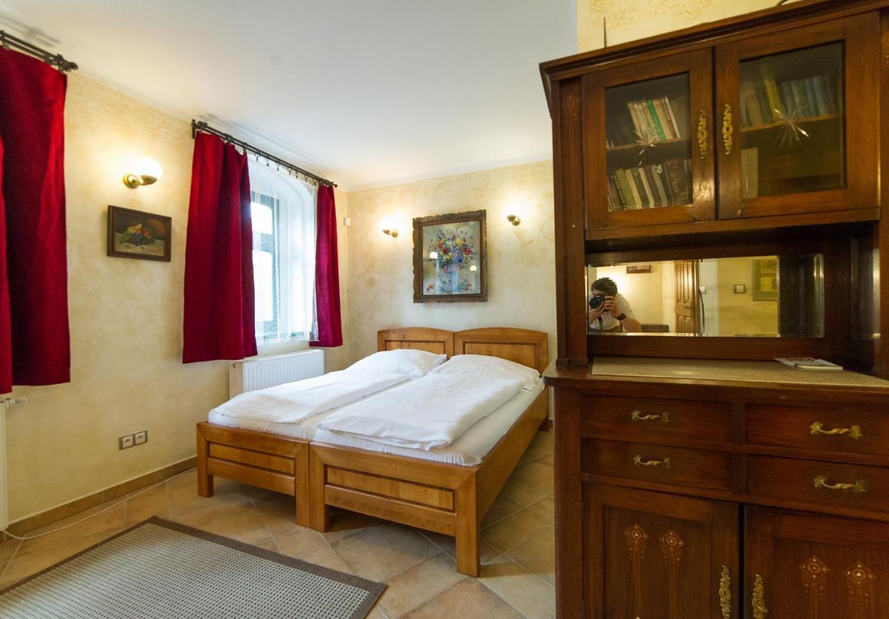 U Zvonu Apartments Český Krumlov المظهر الخارجي الصورة